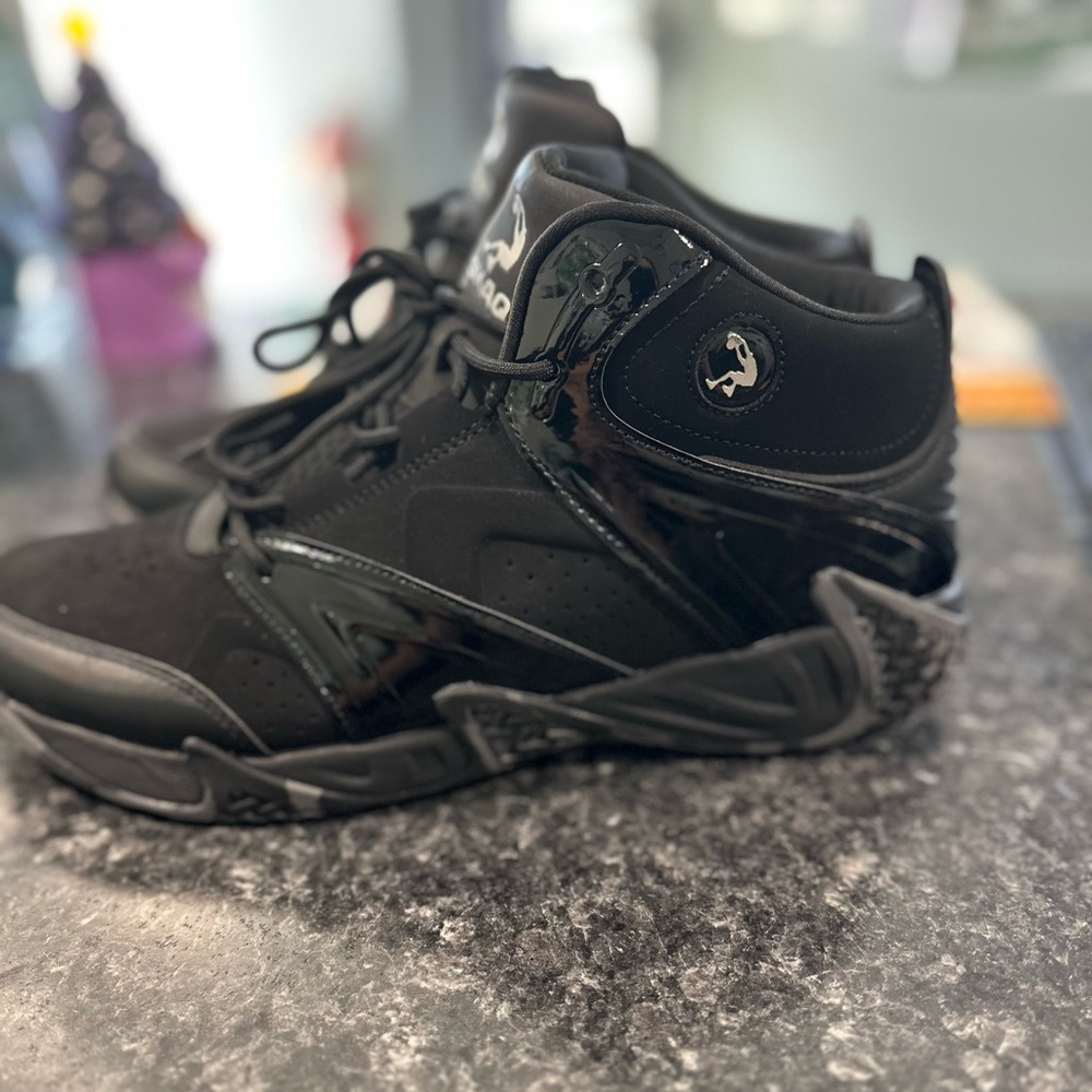 Shaq Shaquille O’Neal basketball sneakers size 11 men’s NEW